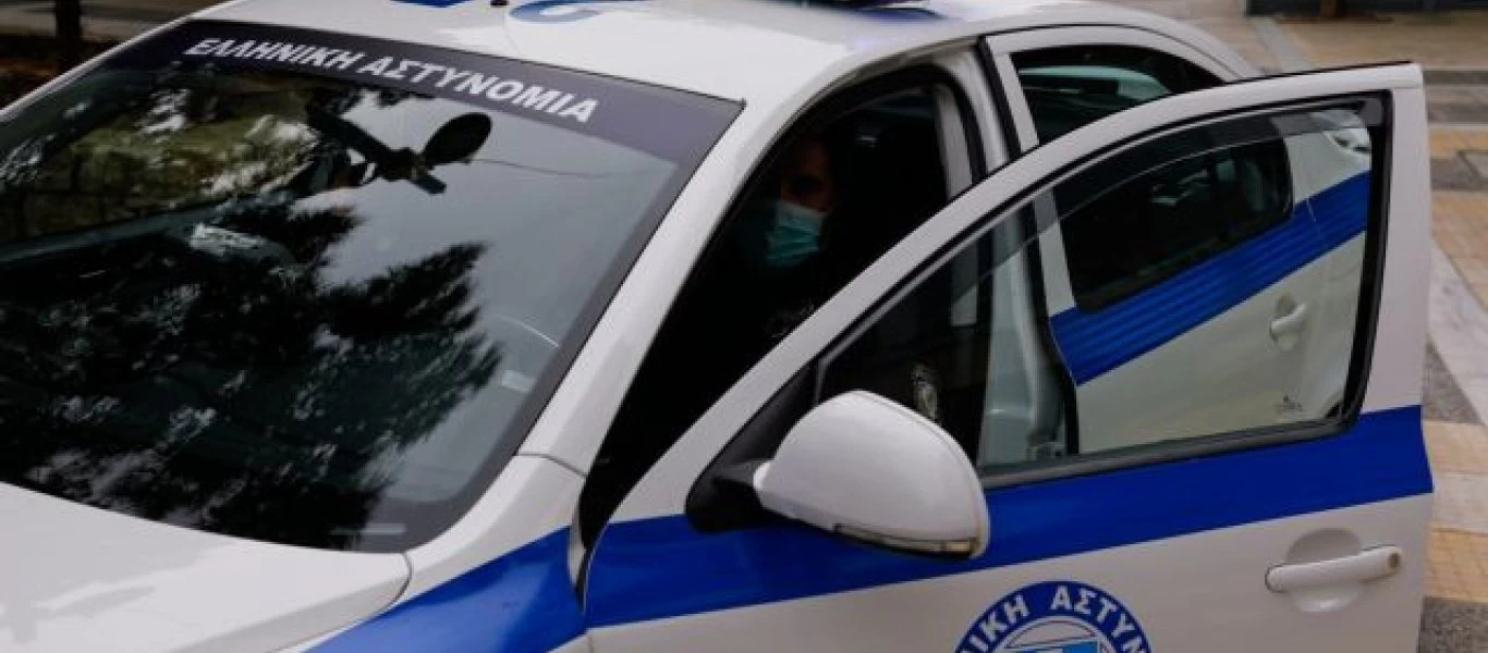 Κολωνός: Χειροπέδες σε δύο ανηλίκους για απόπειρα εμπρησμού - Τι βρέθηκε στην κατοχή τους